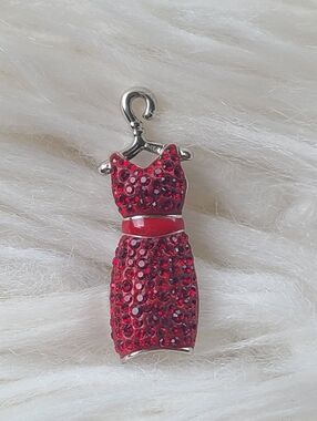 Swarovski Red Dress Tack Pin 1090814- Excellent Condition